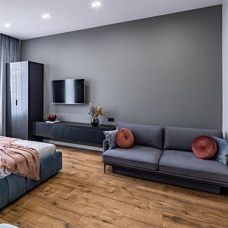 Куліша 12 Appartement Lviv Buitenkant foto