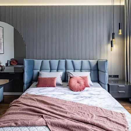 Куліша 12 Appartement Lviv Buitenkant foto